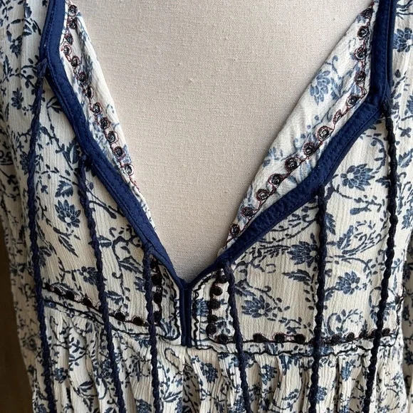 Zara • Premium Denim Collection Crop Top - Picture 2 of 10